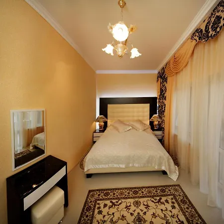 гранд алексік Τρούσκαβετς